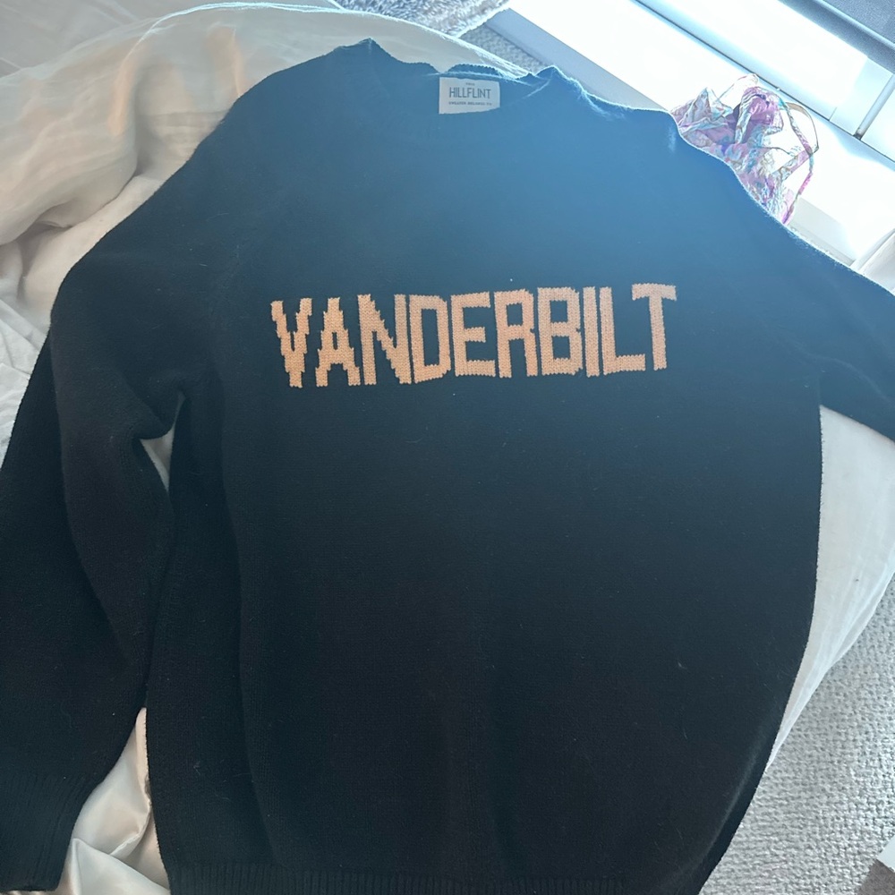 Vanderbilt Black Sweater never worn!